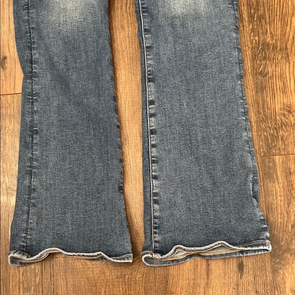 American Eagle Outfitters Blue Flare Jeans - Picture 3 of 12
